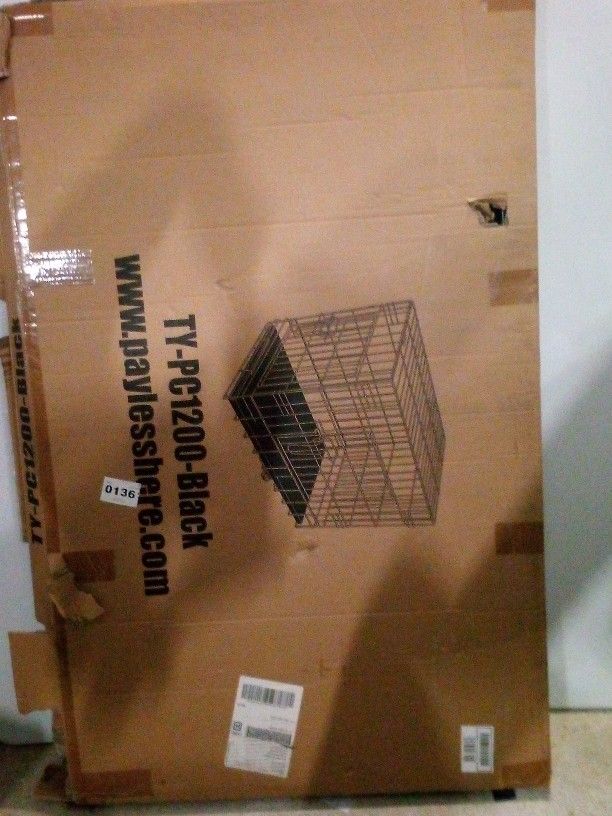 Dog Cage. BRAND NEW in BOX