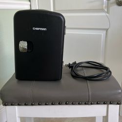 Mini Fridge 