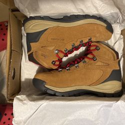 Columbia Women’s Boots 