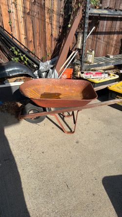 Wheel barrel