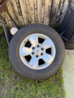 Toyota wheels and tires set