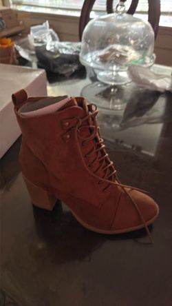 NEW SHOES sz  7