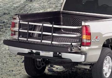 Bed extender for 06-07 GMC Sierra classic or Chevy brand new never used it no brackets just extender