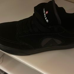 Airwalk steel toe size 10