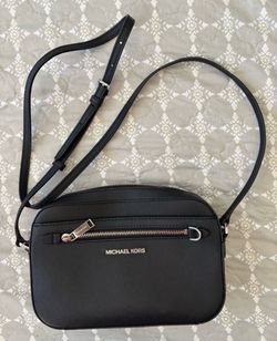 Michael Kors crossbody purse
