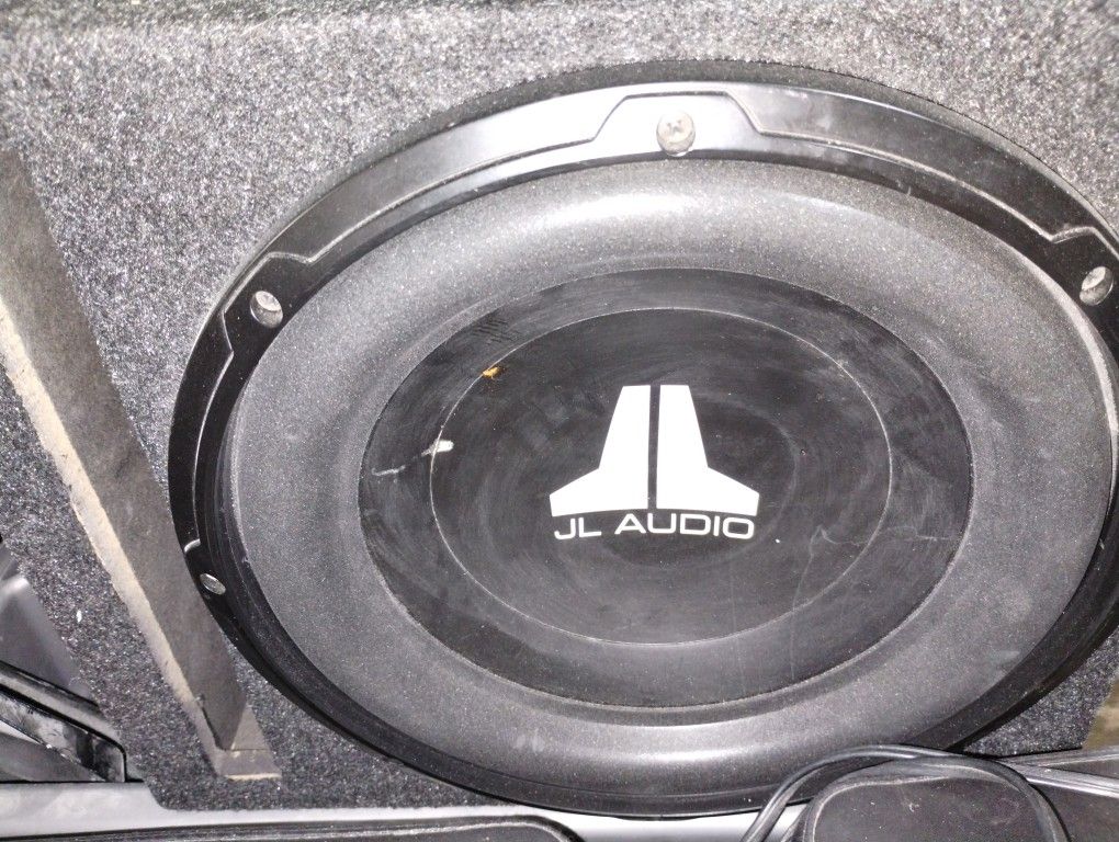 Subwoofer And Amp
