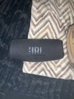 JBL Charge 5 Brand New Barely Used