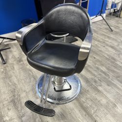 Beautician chair