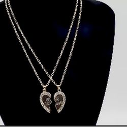 New A Pair Of Friendship hearts Chain  Pendant   Valentine Day Special