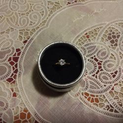 White Topaz. Gold Ring