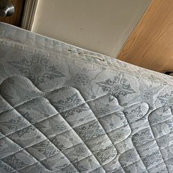 Twin Bed And Box Spring
