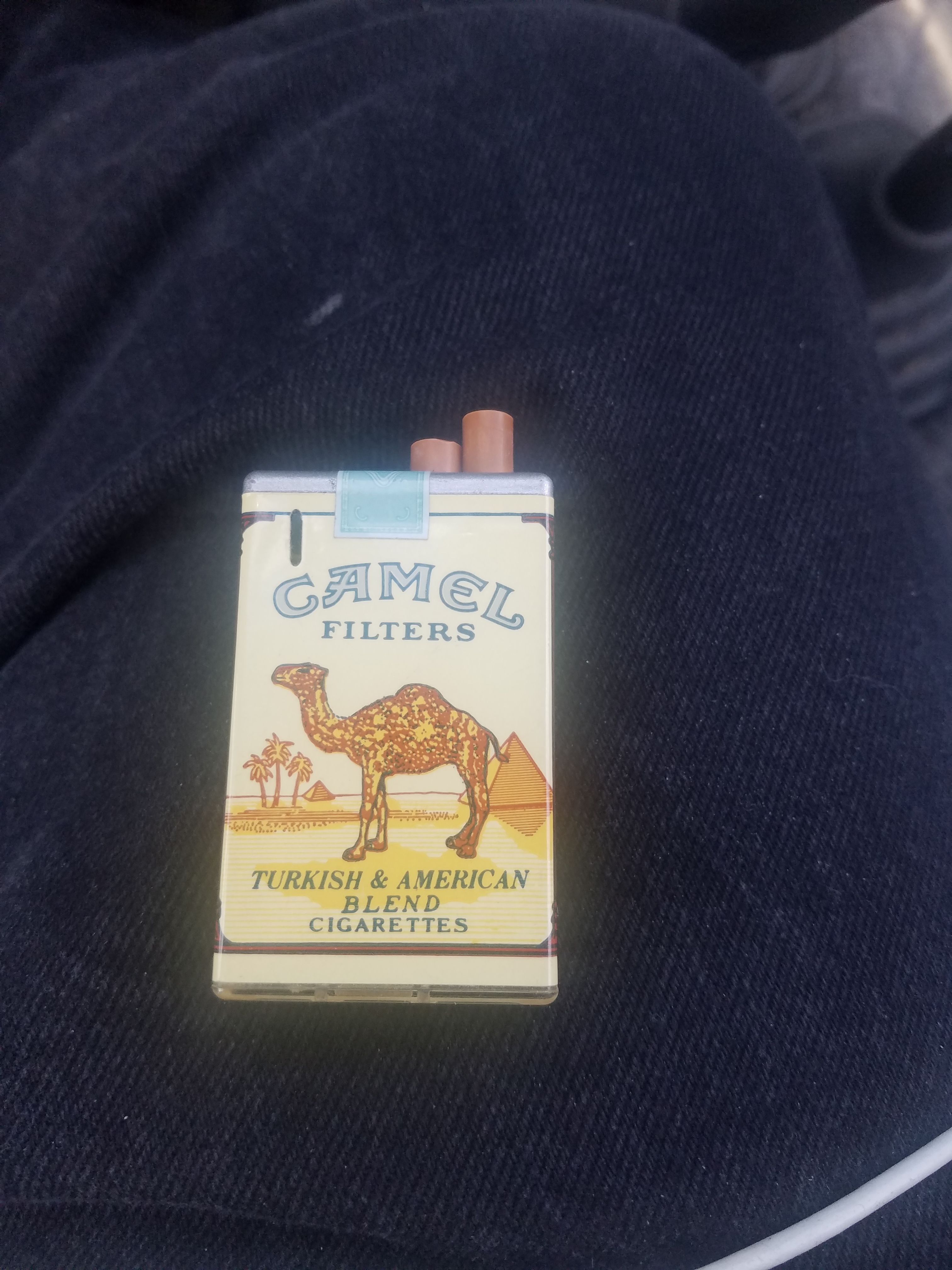 Camel lighter no fluid