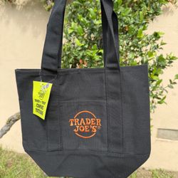 Trader Joe’s Halloween Tote Bag (Black)
