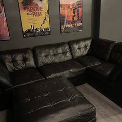 Black Sectional Couch 