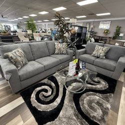 2 Pc Sofa And Loveseat 