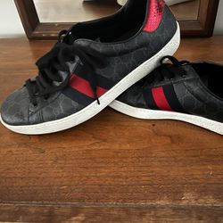 GUCCI- Men’s Ace GG Supreme Shoe’s