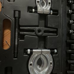 The Bearing Separator And Puller Set 