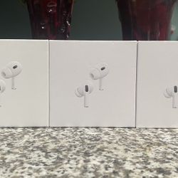 Airpod Pros 2nd Generation (USB-C) Magsafe Charging Case (Comes With Warranty)