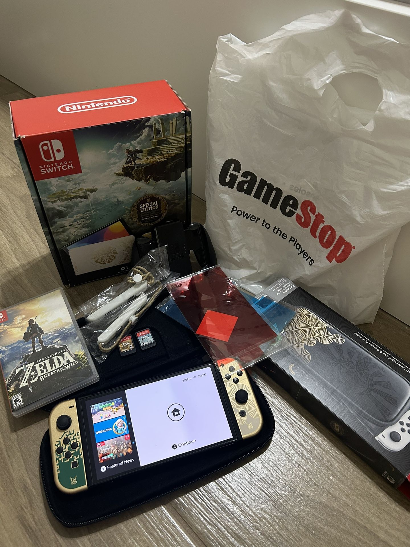 Nintendo Switch Oled Zelda Edition + Accessories
