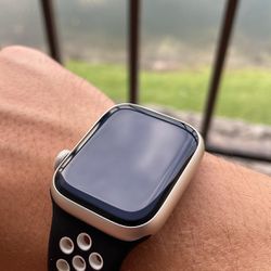 Apple Watch ⌚️ Series 7 (brand New)