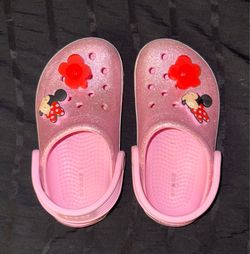 Girls clothes and shoes 5t-6
