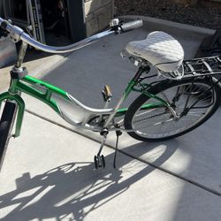 Schwinn beach cruiser 