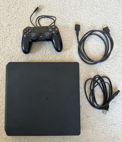 PS4 With 1 Controller And Games