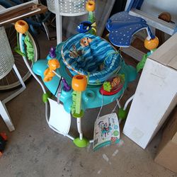 A jumper for babies brand new 40 bucks