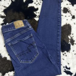 WOMEN AMERICAN EAGLE JEANS