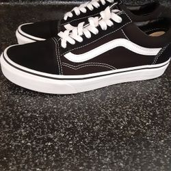 Vans womens 8.5 Great Condition 