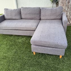 L-shaped sofa/couch gray 2 Pieces