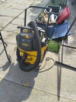 Shop vacuum
