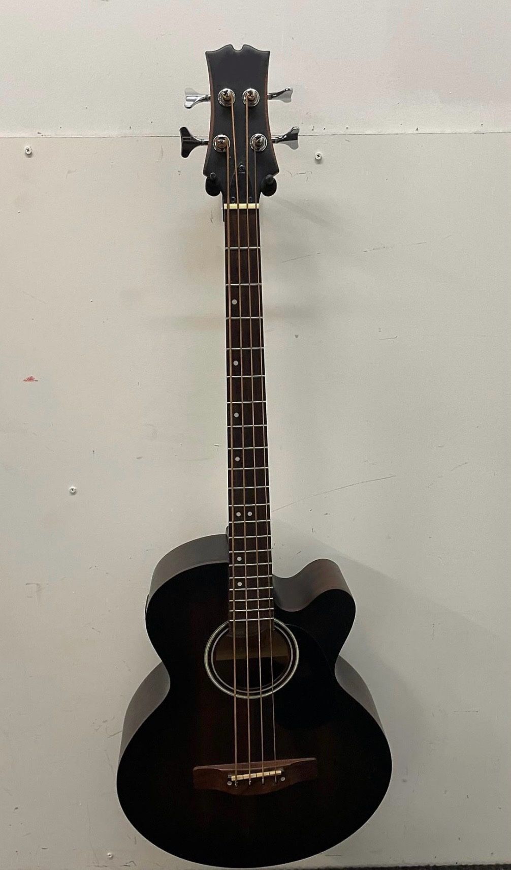Mitchell, Custom Acoustic Bass