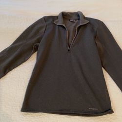 Size Small Patagonia pull over men’s