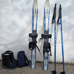 Ski Set LL Bean w/Boots and Gloves (Youth starter set)