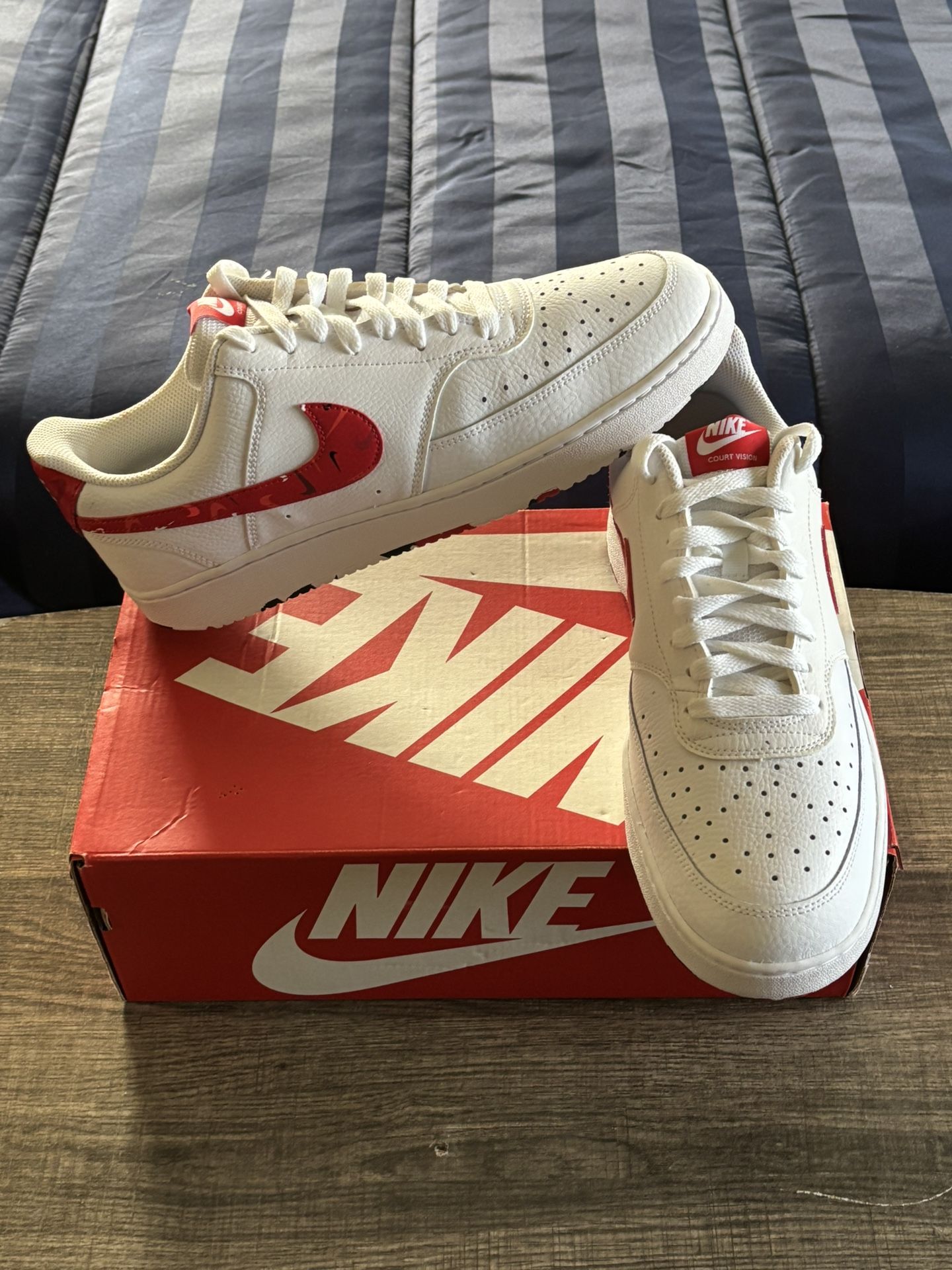 MENS NIKE COURT VISION LO