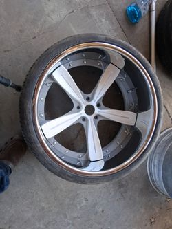 Forgiato Ritorno 22"&20" staggered wheels