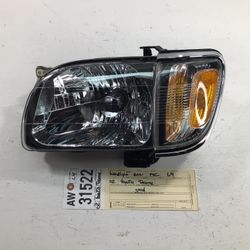 2001 2004 TOYOTA TACOMA LEFT SIDE HEADLIGHT TYC