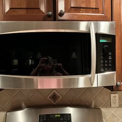 GE Profile Microwave Conventional Oven
