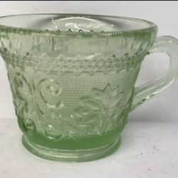 Set of (6) Vintage Tiara Indiana Glass Chantilly Green Punch Cup featuring the Sandwich pattern. (Chantilly Green) Produced between the 1970s and 1990
