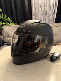 Bell Qualifier DLX mips Helmet With Cardo Packtalk Black