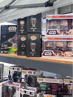 Funkos and figurines lot