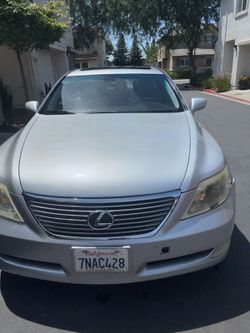 2007 Lexus LS 460