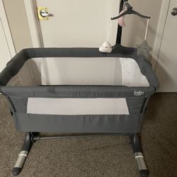 Baby bassinet 