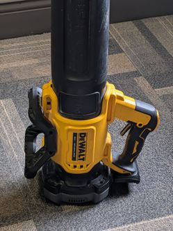 DEWALT 20V Brushless Cordless Leaf Blower