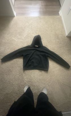Essentials black small