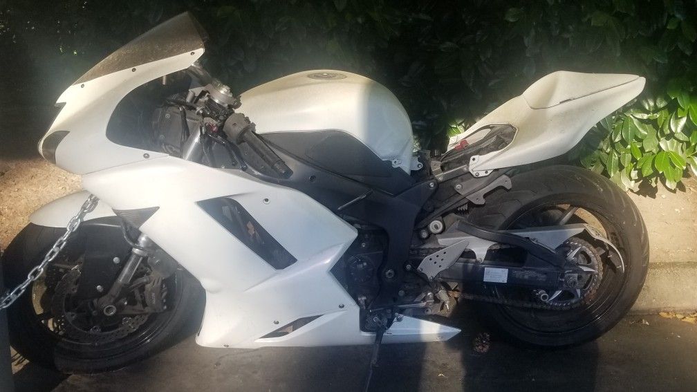 2007 NINJA ZX6R $3500