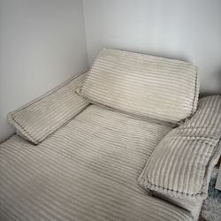 Chaise Lounge Chair / Sofa Bed