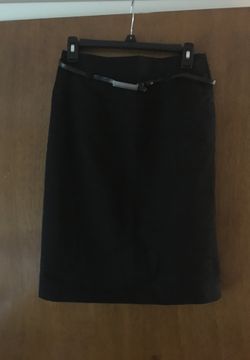 Women’s Black Pencil Skirt bY Calvin Klein/ stretch/ / knee length in size 2/ lined/back zipper