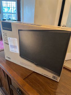 Brand new insignia 24 inch lcd tv